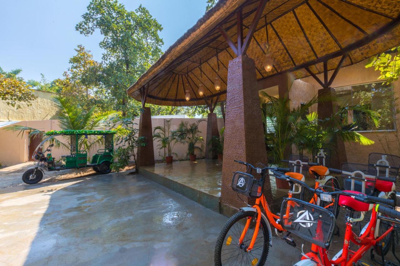 Sterling Padam Pench Khawāsa Exterior foto