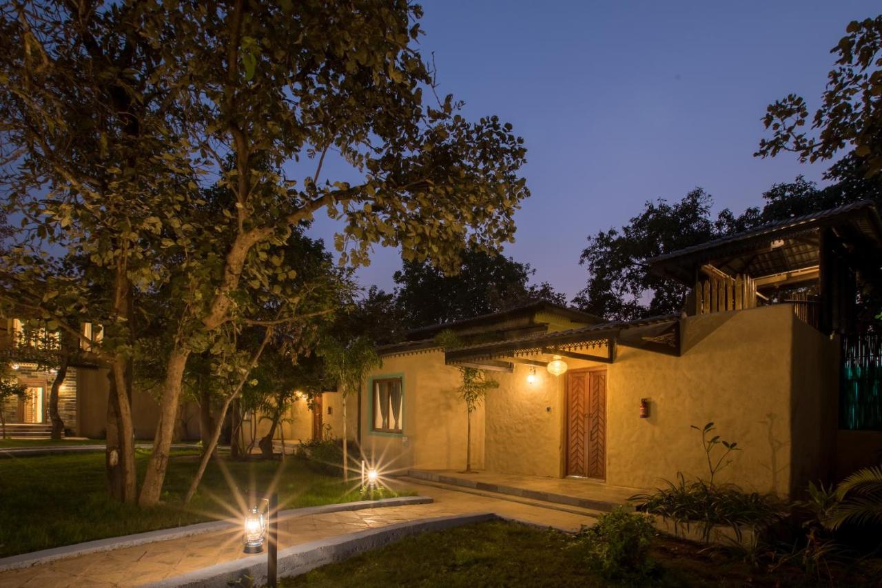 Sterling Padam Pench Khawāsa Exterior foto