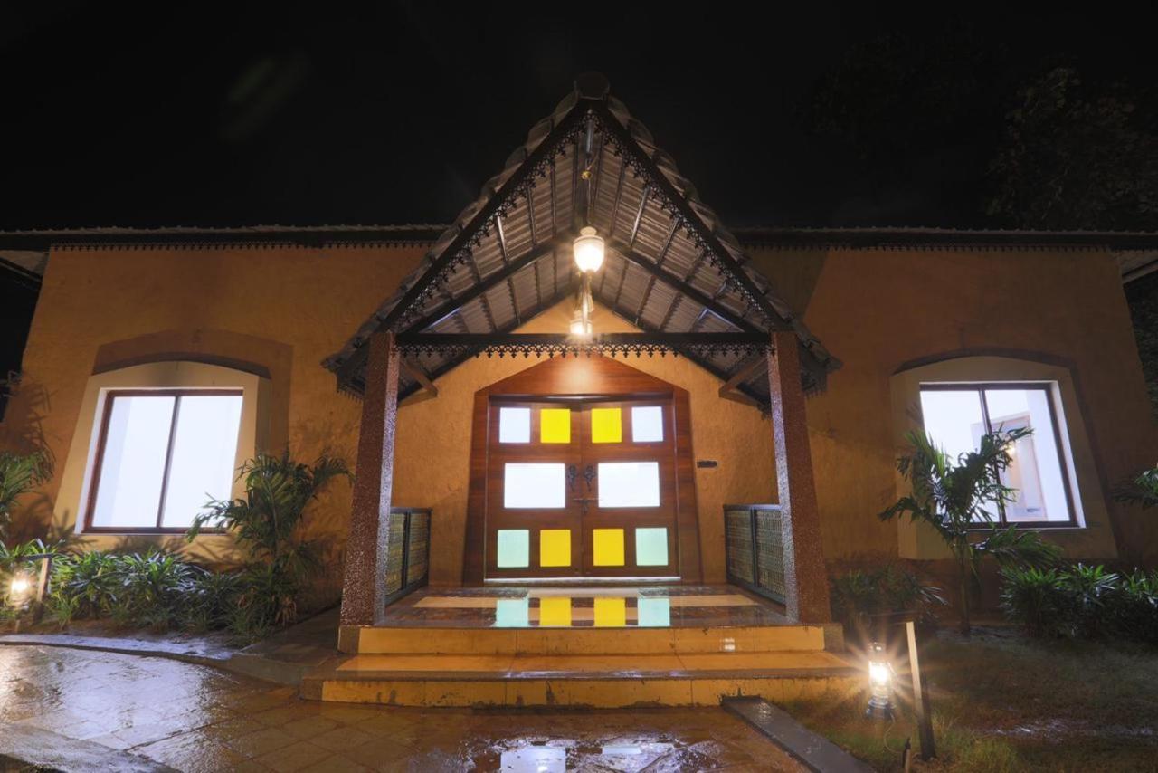 Sterling Padam Pench Khawāsa Exterior foto