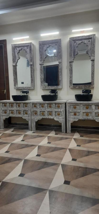 Sterling Padam Pench Khawāsa Exterior foto