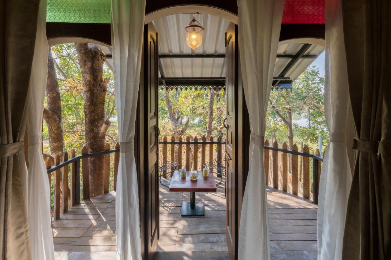 Sterling Padam Pench Khawāsa Exterior foto