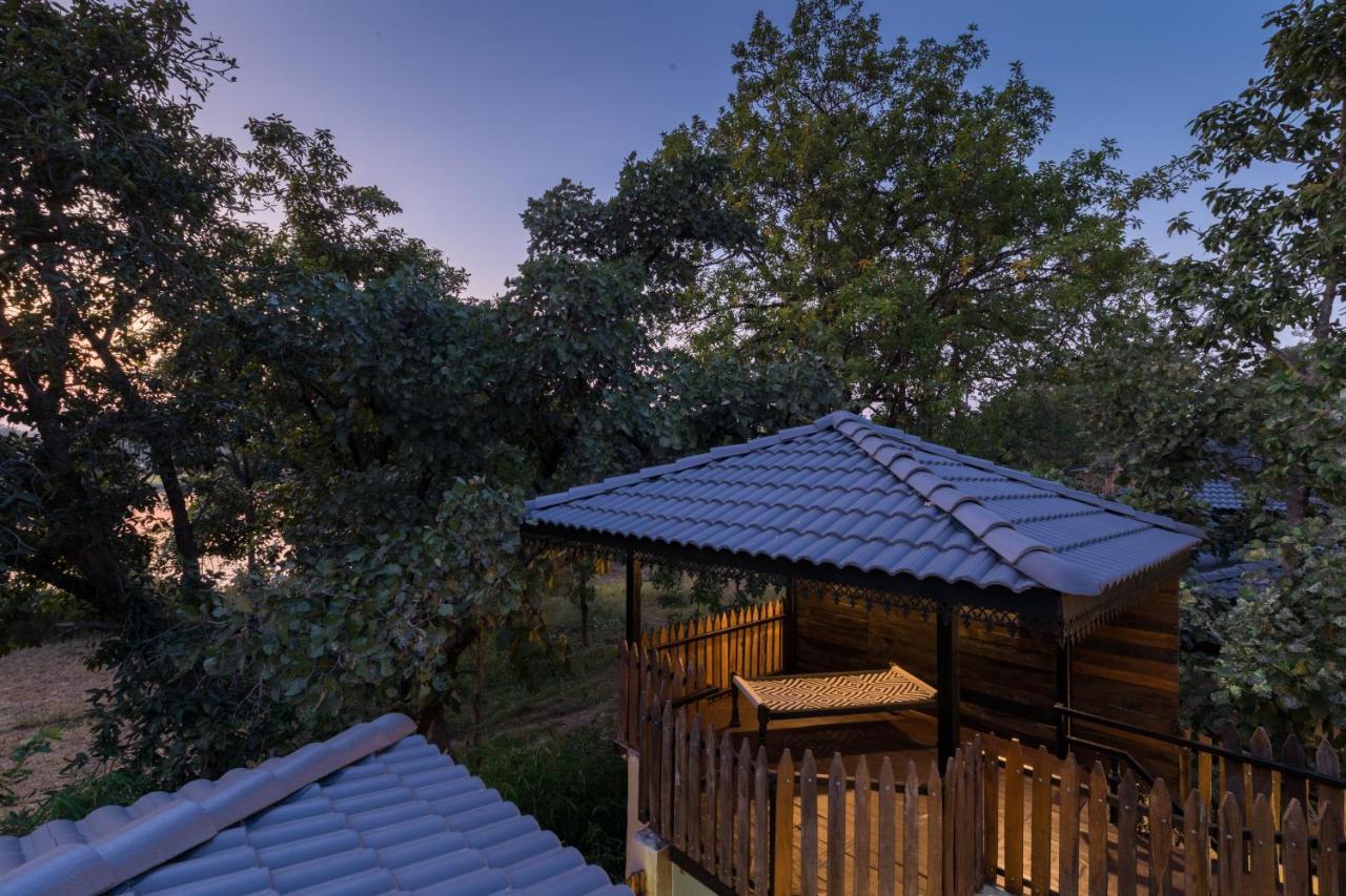 Sterling Padam Pench Khawāsa Exterior foto