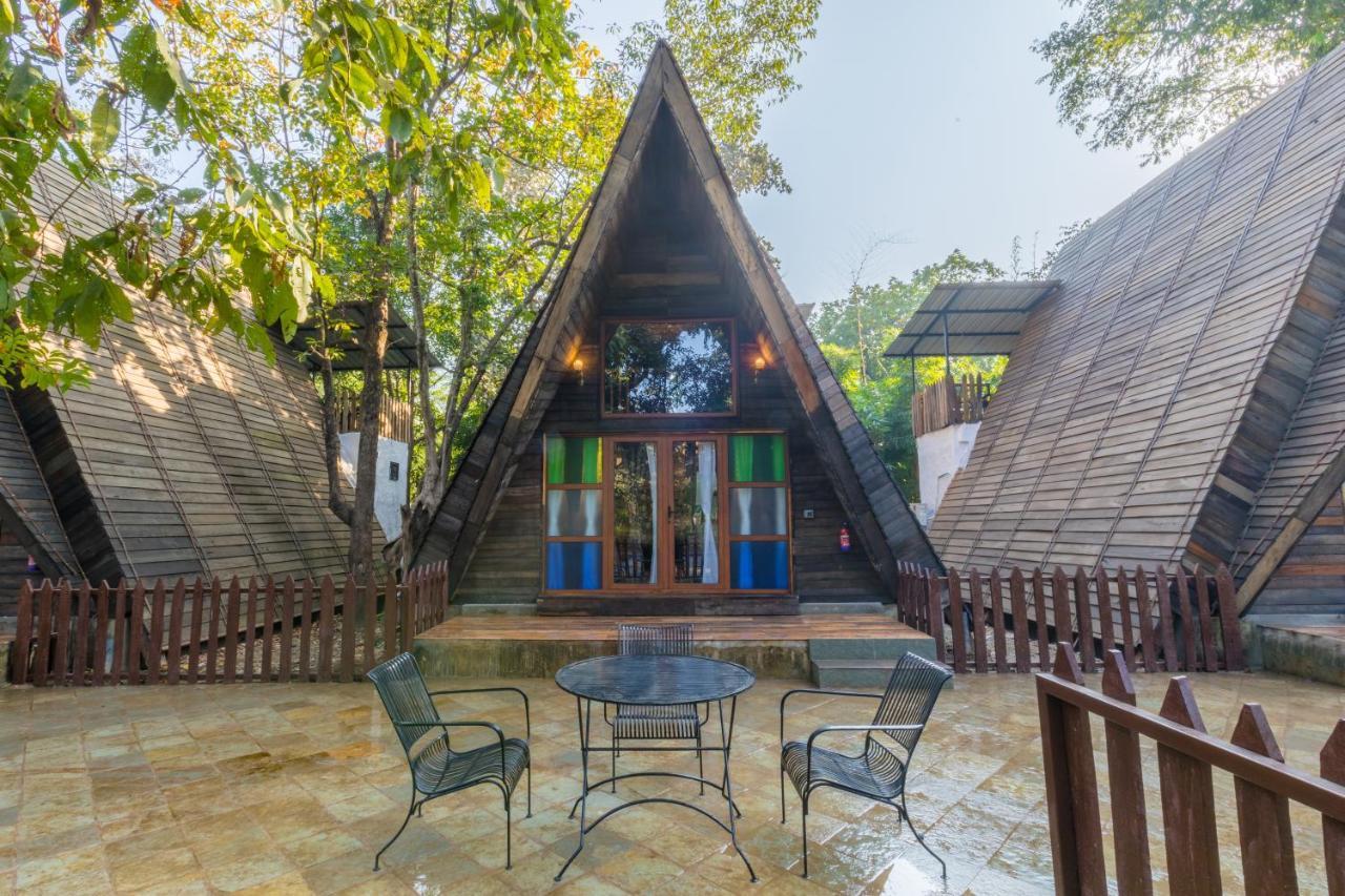 Sterling Padam Pench Khawāsa Exterior foto